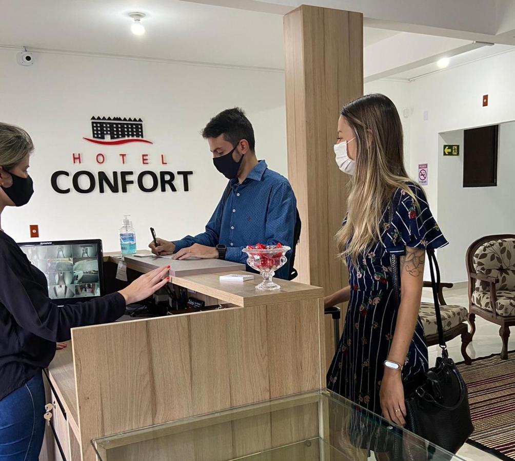 Hotel Confort Mafra Esterno foto